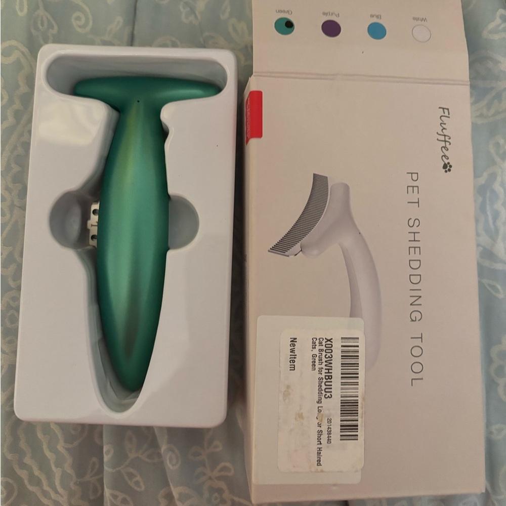 Fluffee Pet Shedding Tool